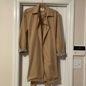 HAVE open light trench coat